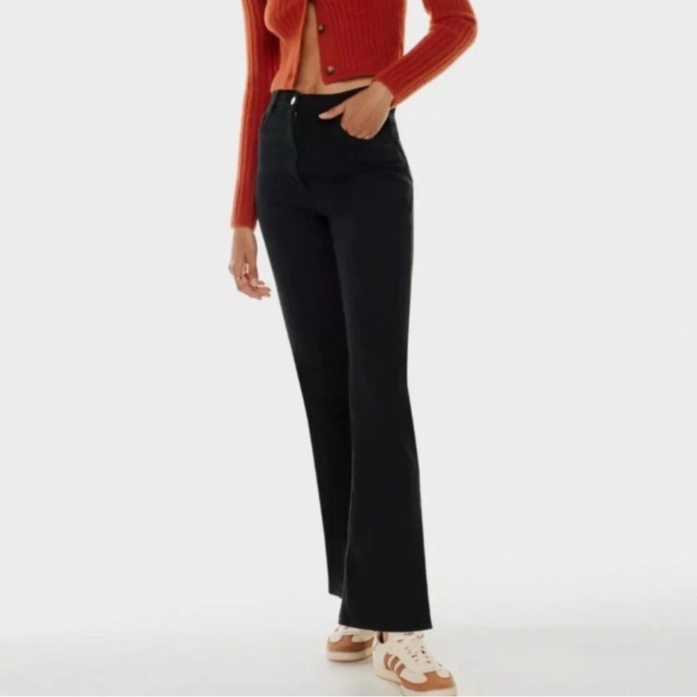 SOLD Aritzia Wilfred Free Two Step Flared Pants High Waisted Jeans Black Minimal - Picture 3 of 11